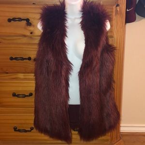Gianni Bini burgundy faux fur vest